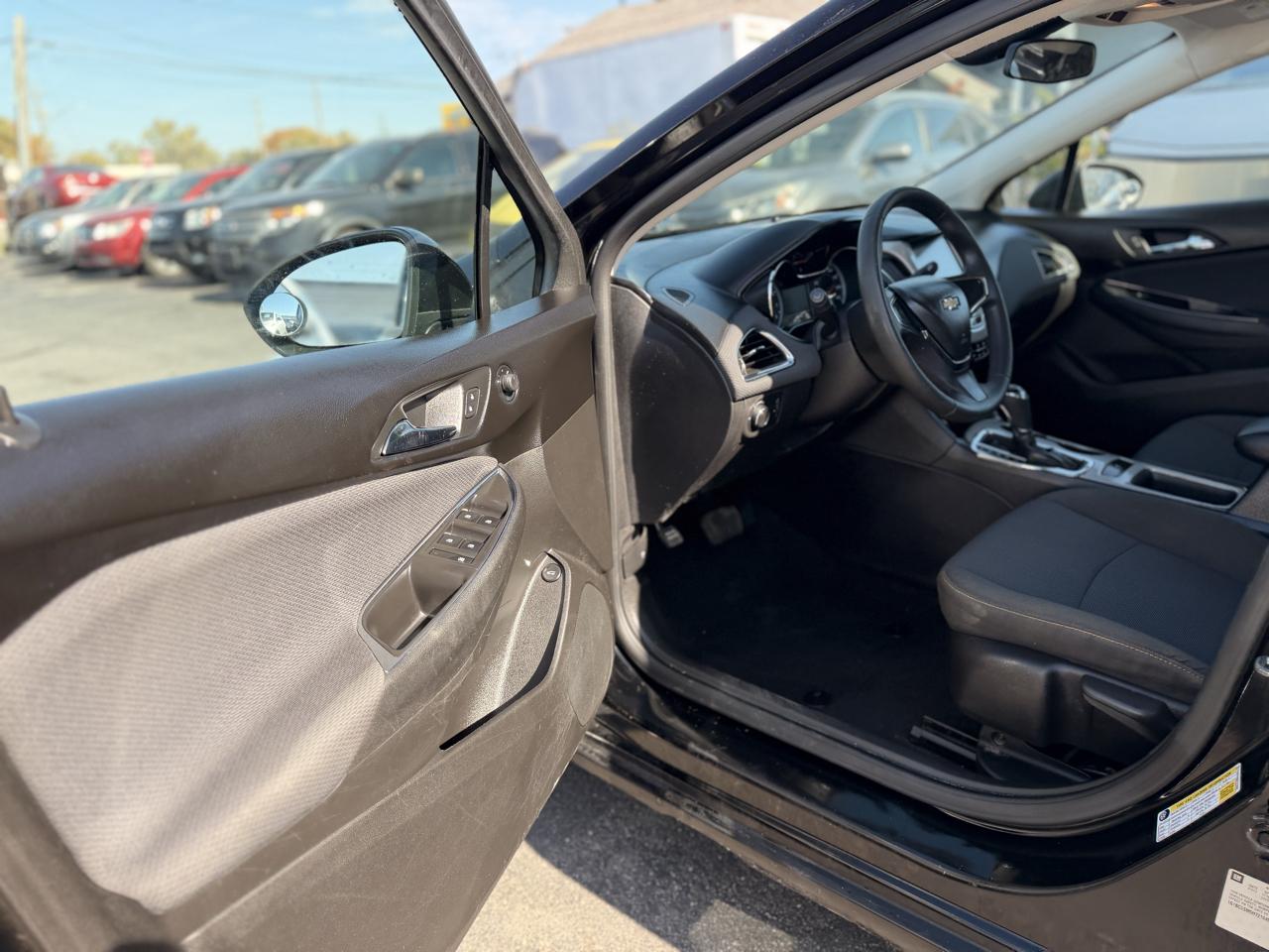 Chevrolet Cruze LS Auto 2017
