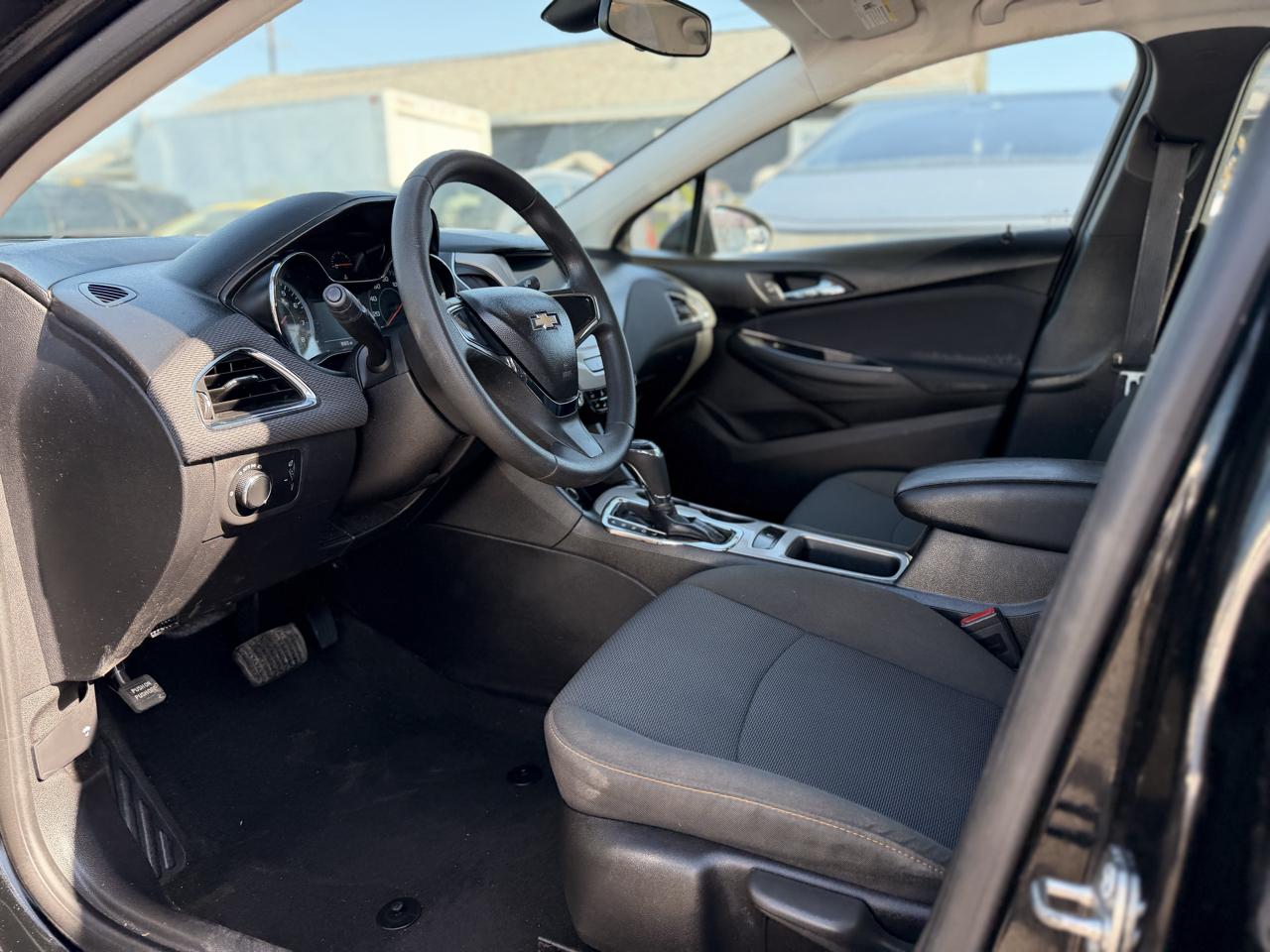 Chevrolet Cruze LS Auto 2017