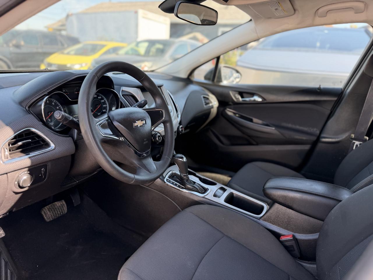 Chevrolet Cruze LS Auto 2017
