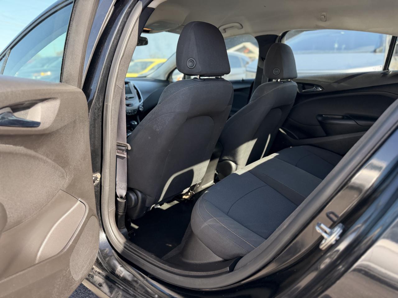 Chevrolet Cruze LS Auto 2017