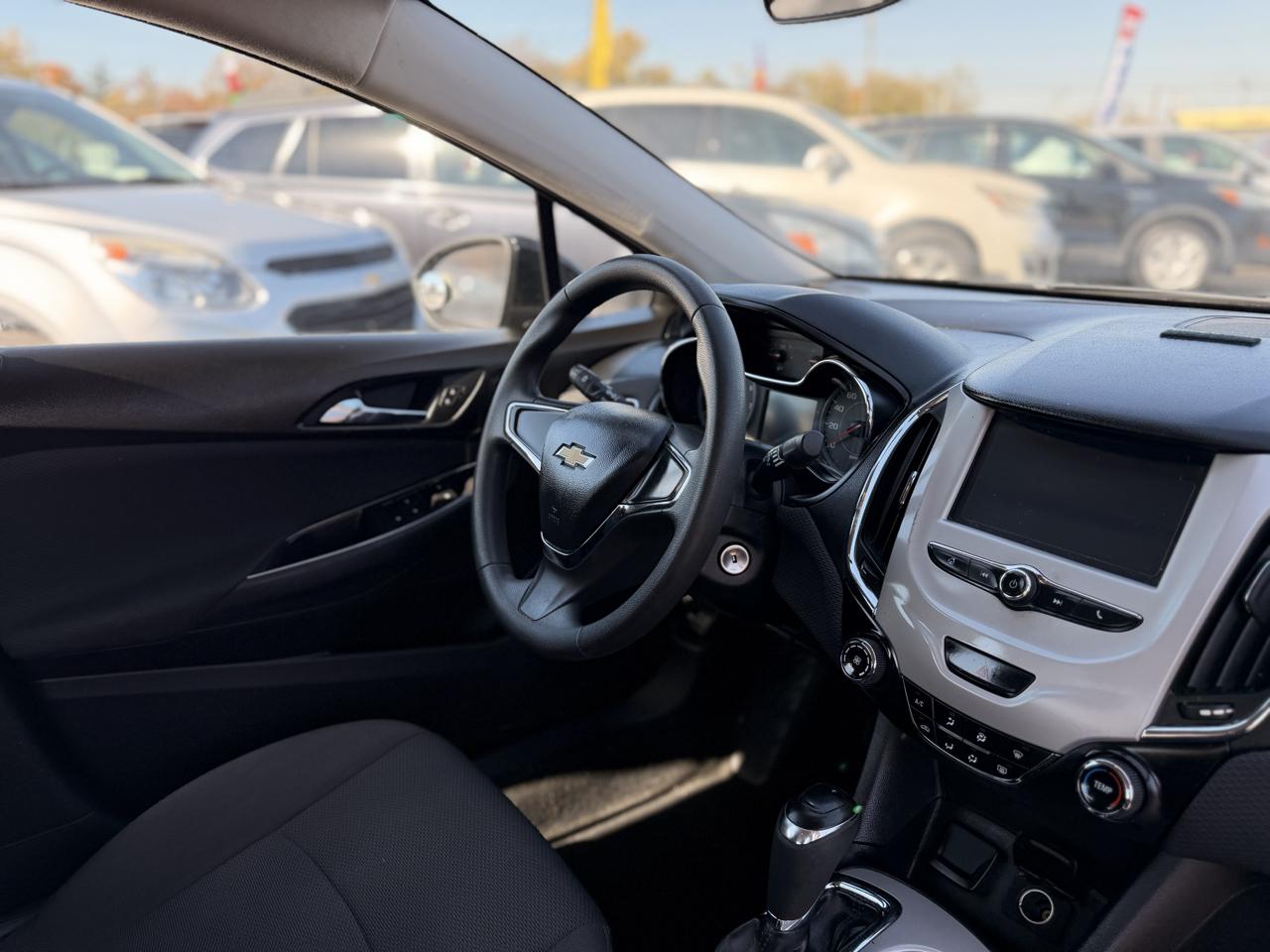 Chevrolet Cruze LS Auto 2017
