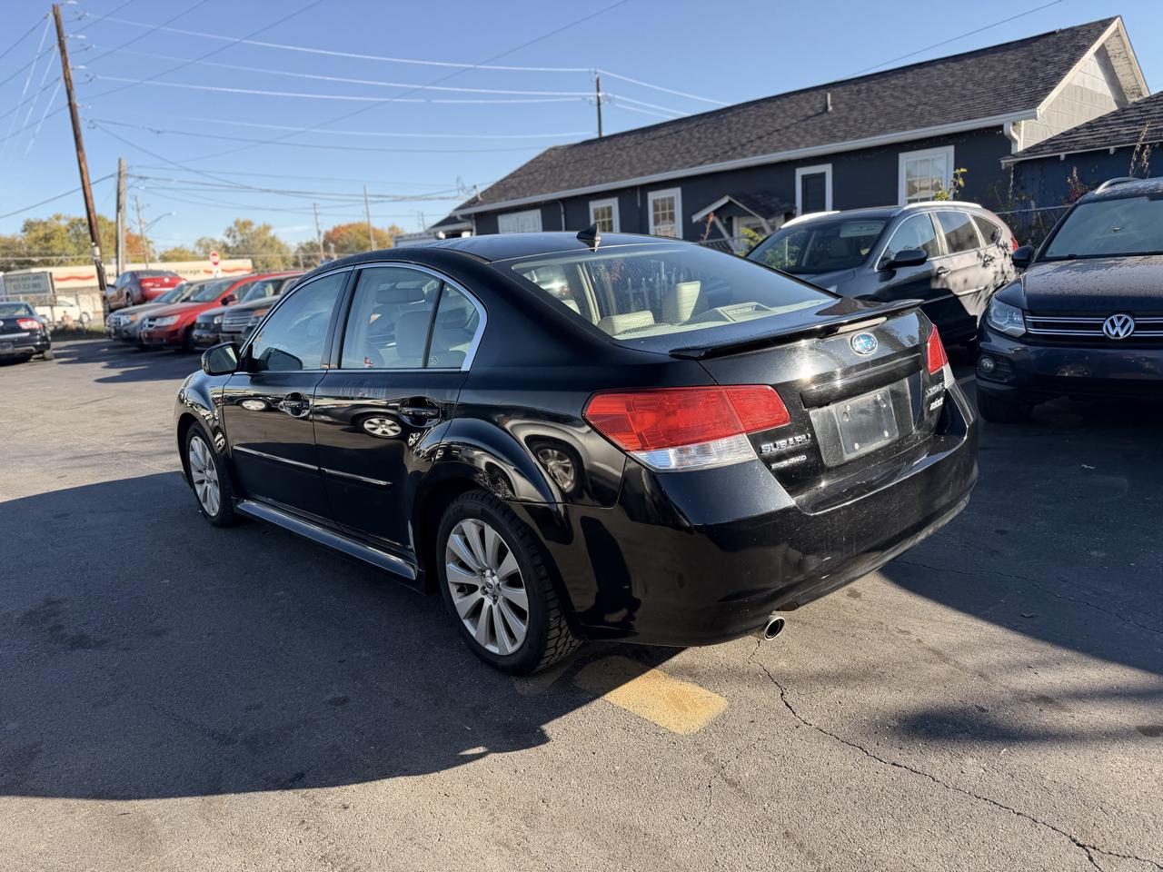 Subaru Legacy 2.5i Limited 2012