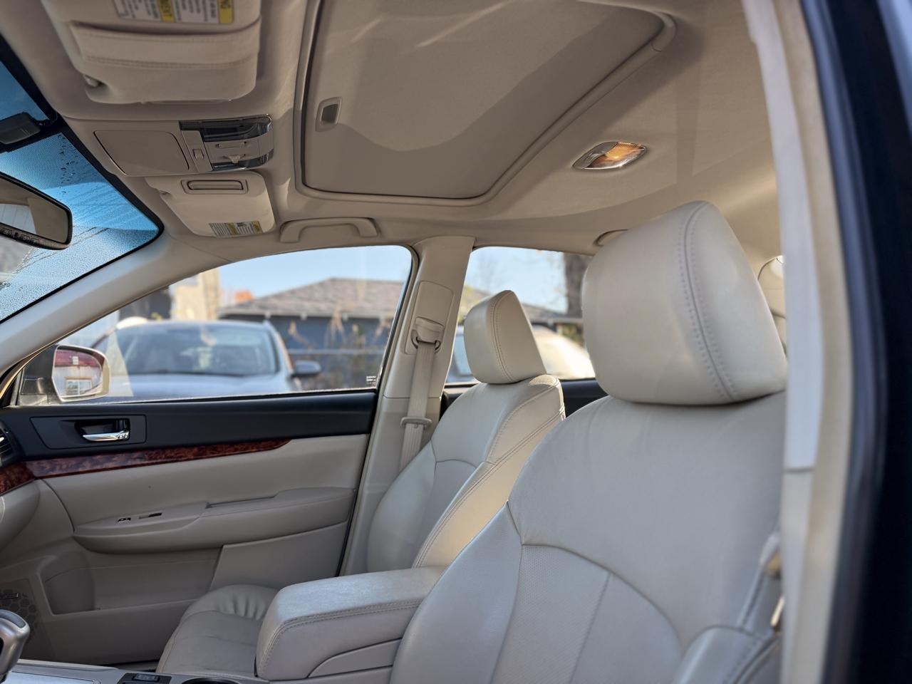 Subaru Legacy 2.5i Limited 2012