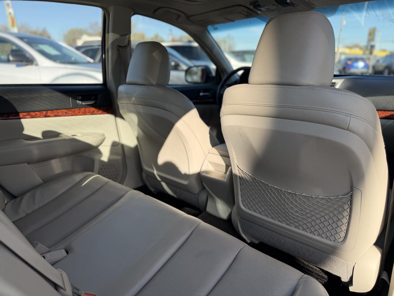 Subaru Legacy 2.5i Limited 2012