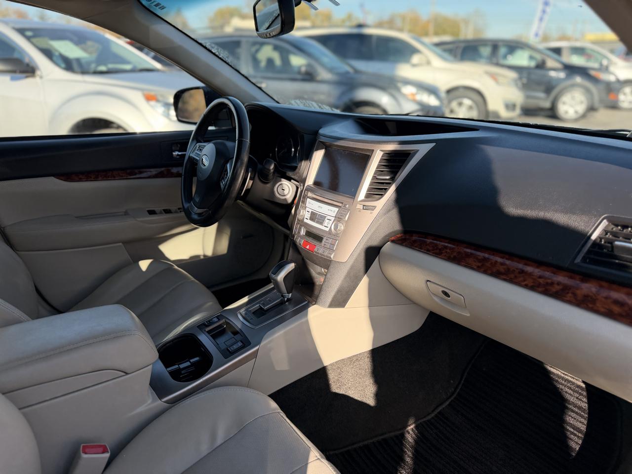Subaru Legacy 2.5i Limited 2012