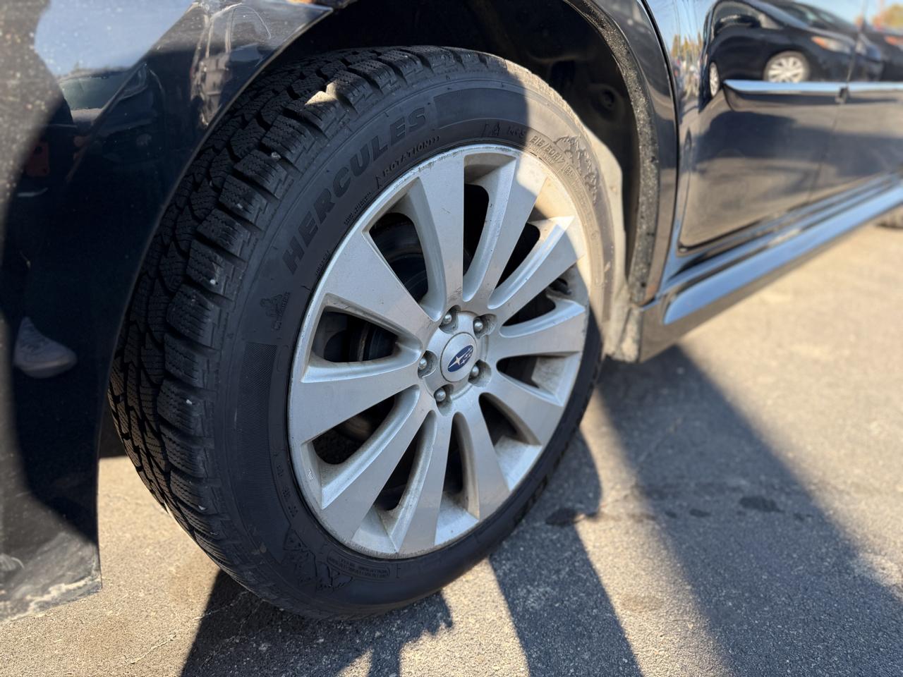 Subaru Legacy 2.5i Limited 2012