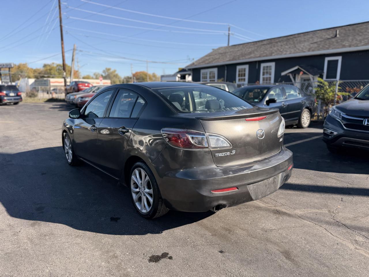 Mazda MAZDA3 s Grand Touring 4-Door 2010