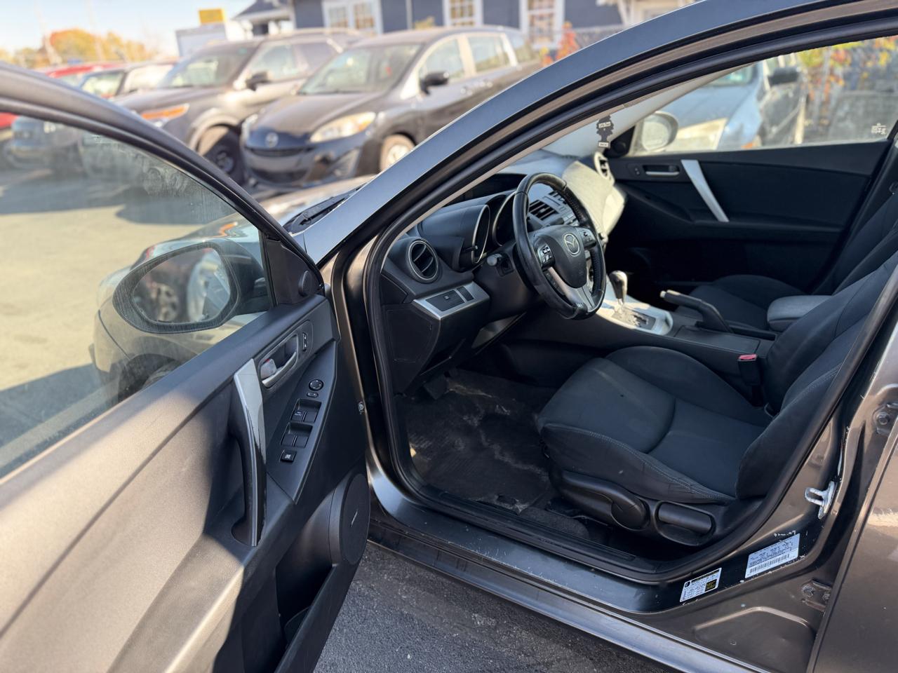 Mazda MAZDA3 s Grand Touring 4-Door 2010