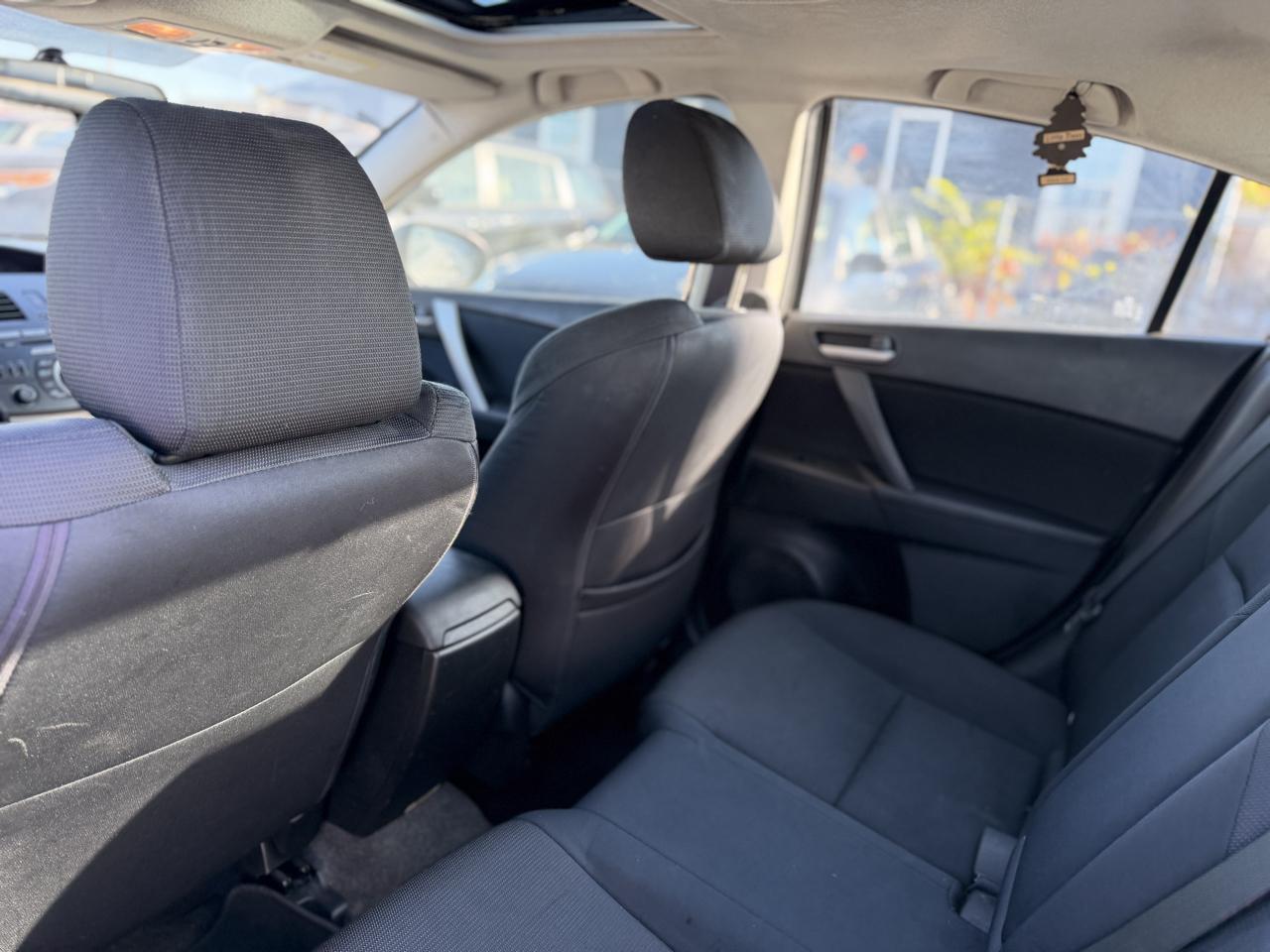Mazda MAZDA3 s Grand Touring 4-Door 2010
