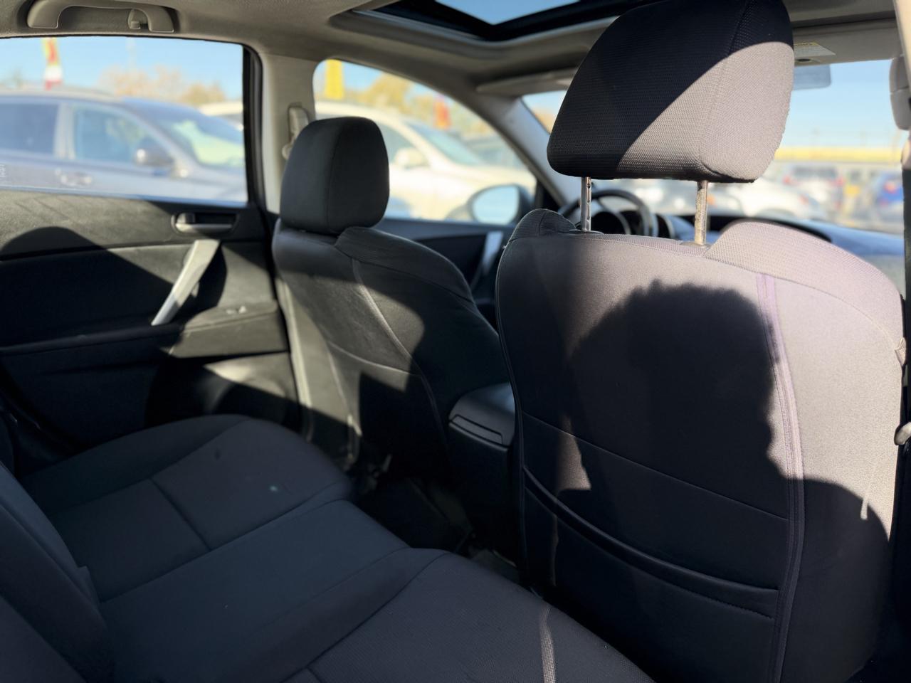 Mazda MAZDA3 s Grand Touring 4-Door 2010