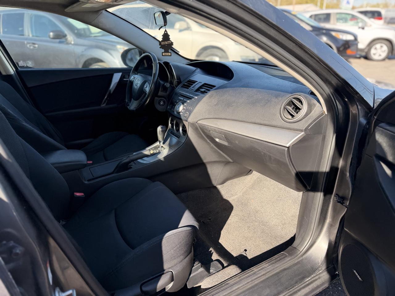 Mazda MAZDA3 s Grand Touring 4-Door 2010