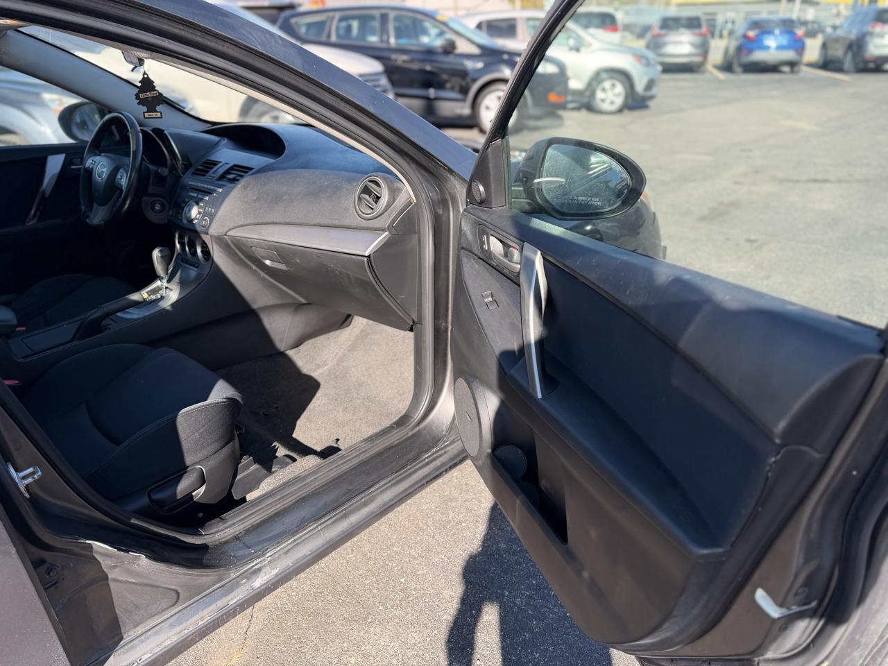 Mazda MAZDA3 s Grand Touring 4-Door 2010