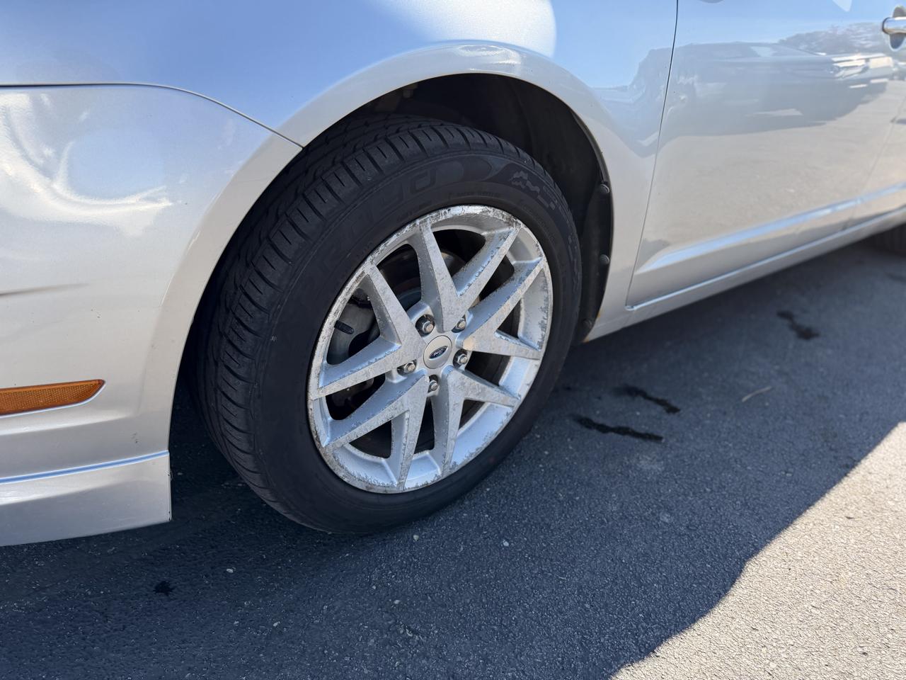 Ford Fusion V6 SEL AWD 2011
