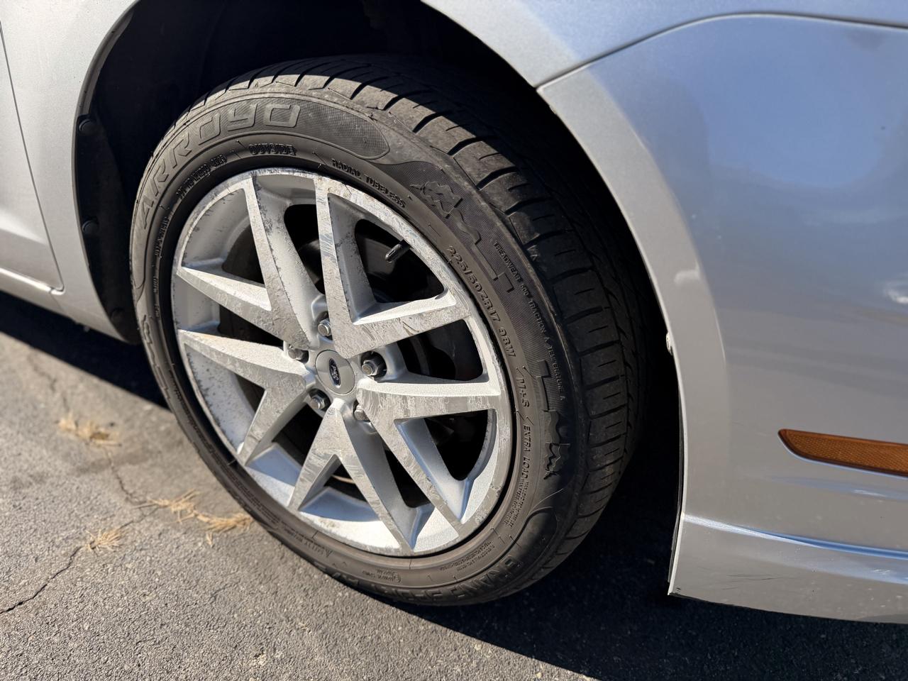 Ford Fusion V6 SEL AWD 2011