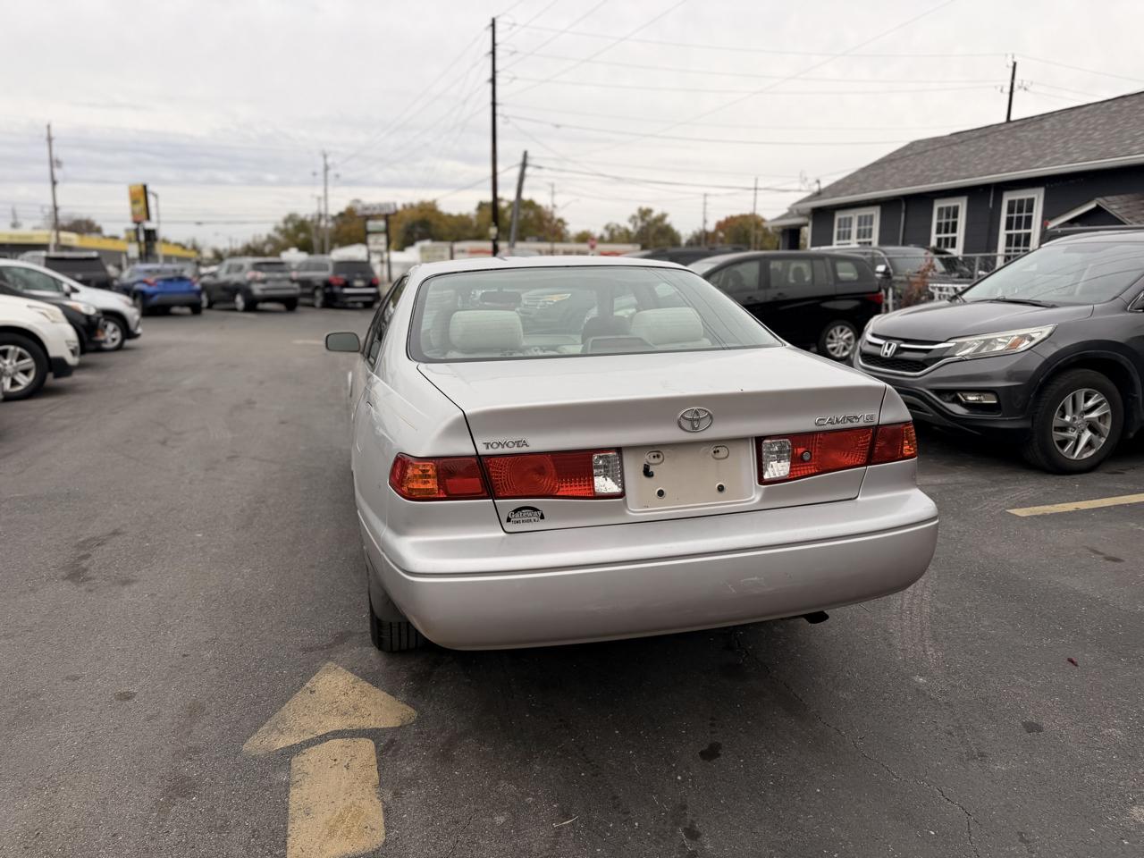 Toyota Camry XLE 2001