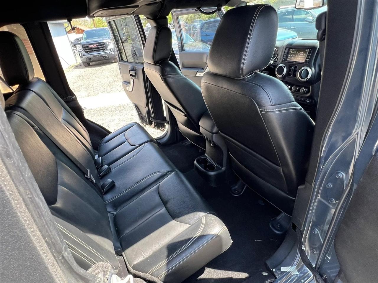 Jeep Wrangler Unlimited Rubicon 4WD 2016