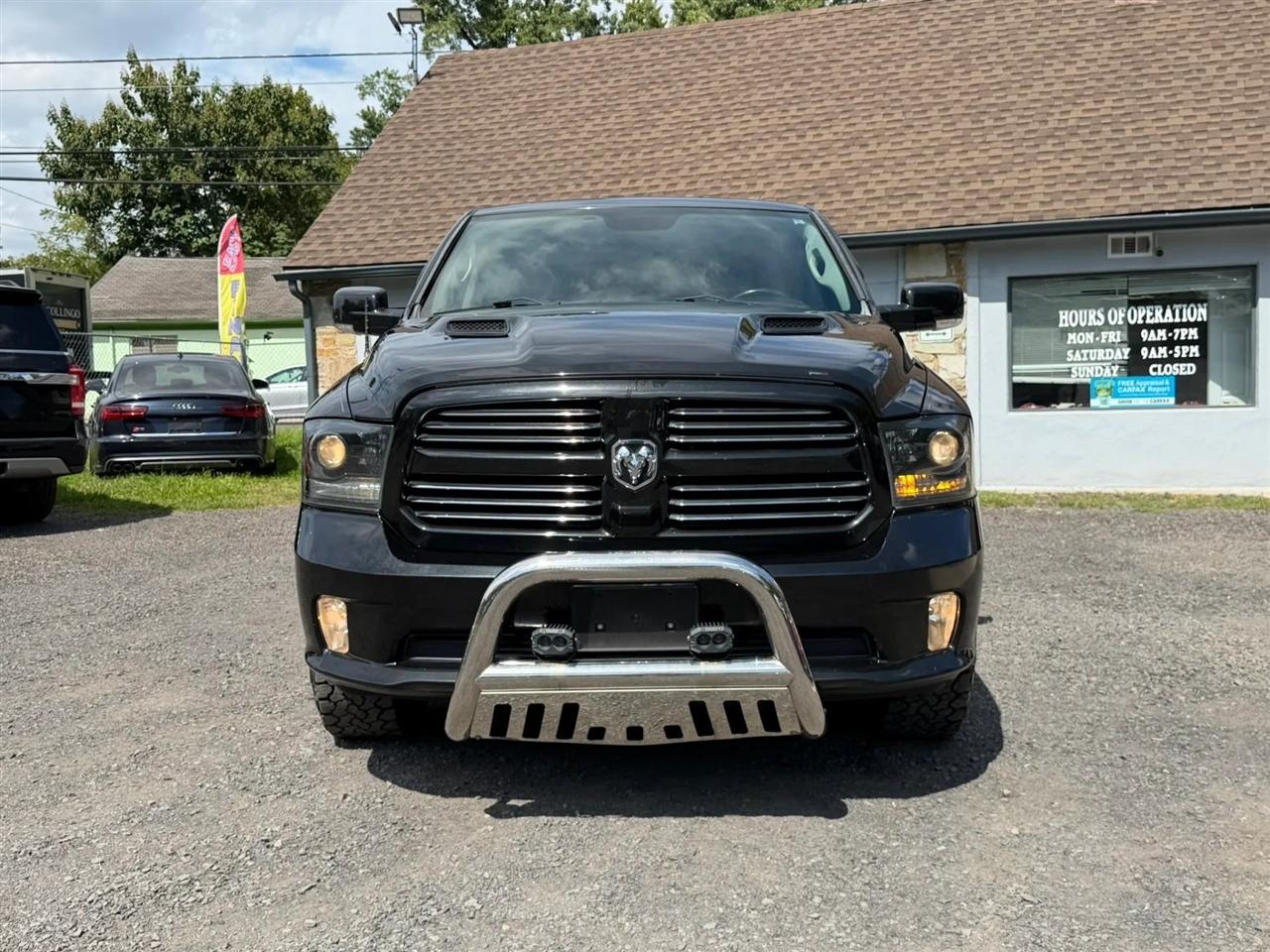RAM 1500 Sport Quad Cab 4WD 2015