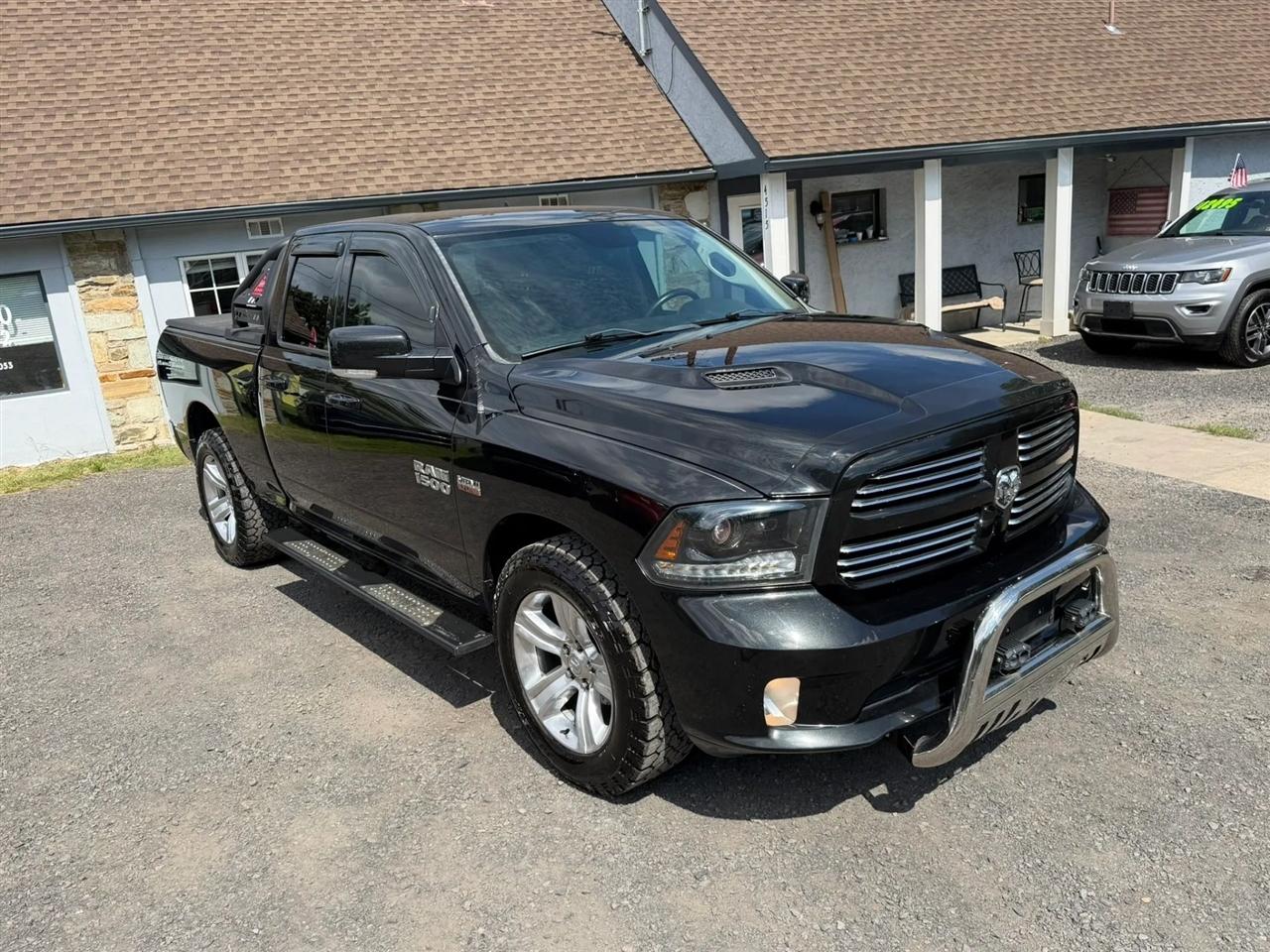 RAM 1500 Sport Quad Cab 4WD 2015