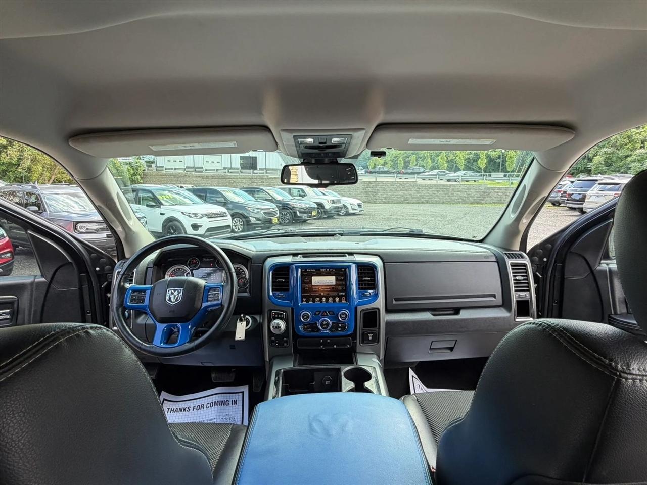 RAM 1500 Sport Quad Cab 4WD 2015