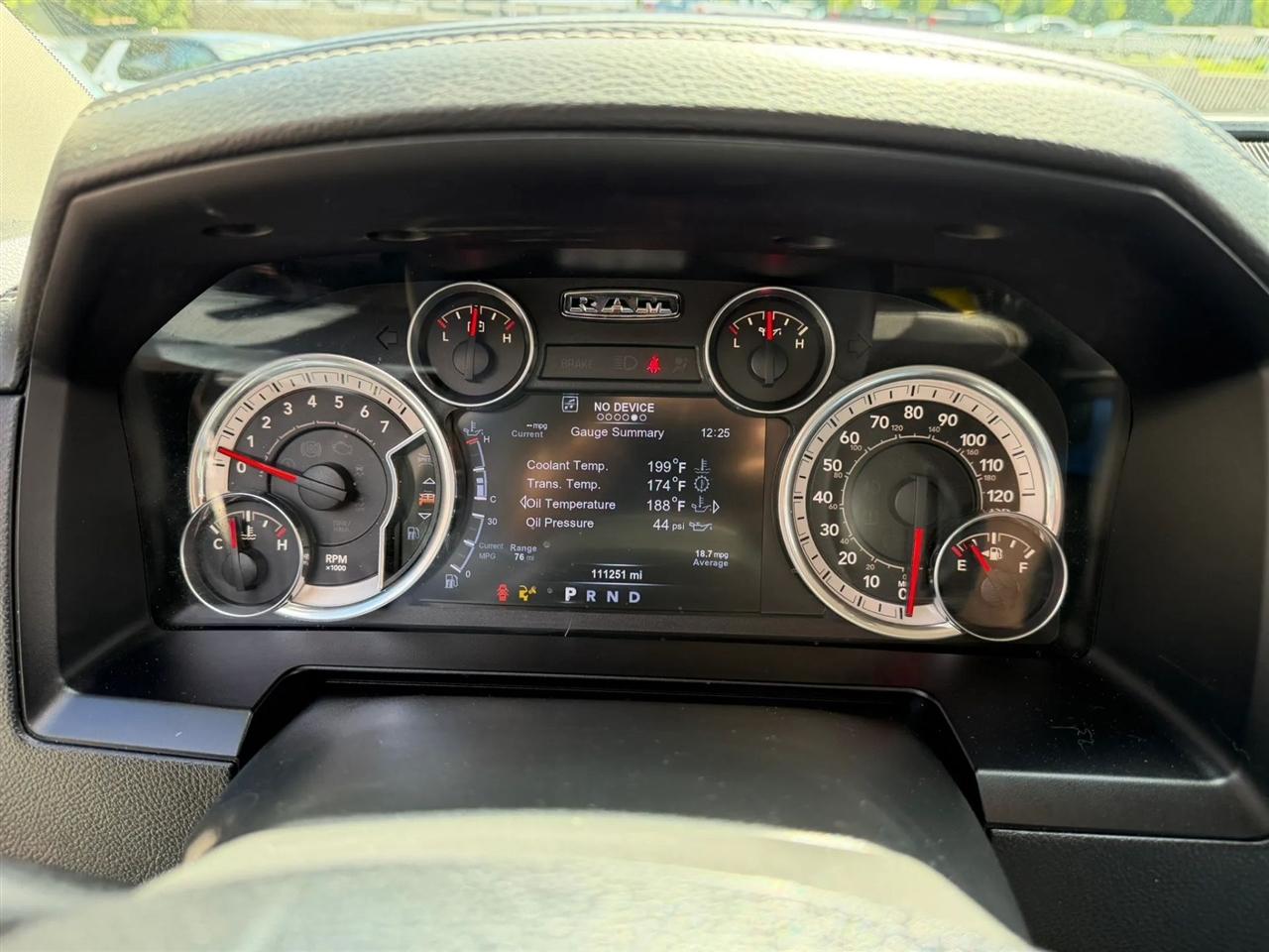 RAM 1500 Sport Quad Cab 4WD 2015
