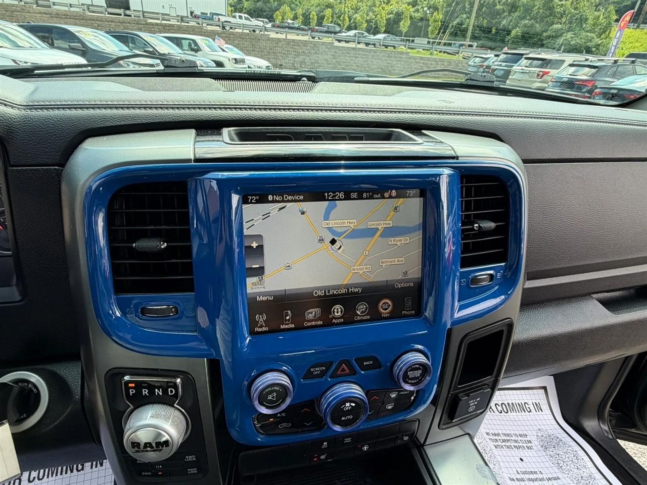 RAM 1500 Sport Quad Cab 4WD 2015