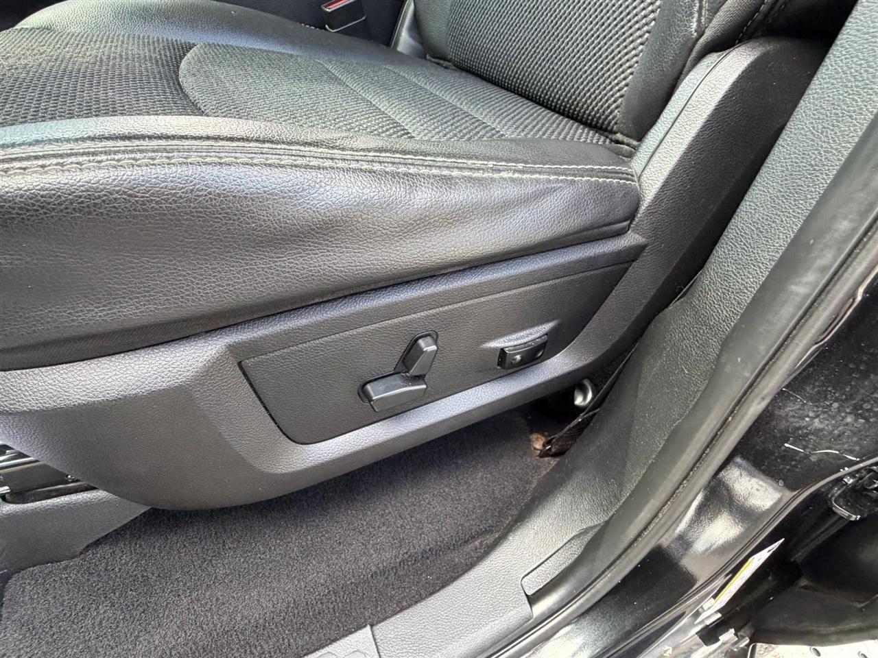RAM 1500 Sport Quad Cab 4WD 2015