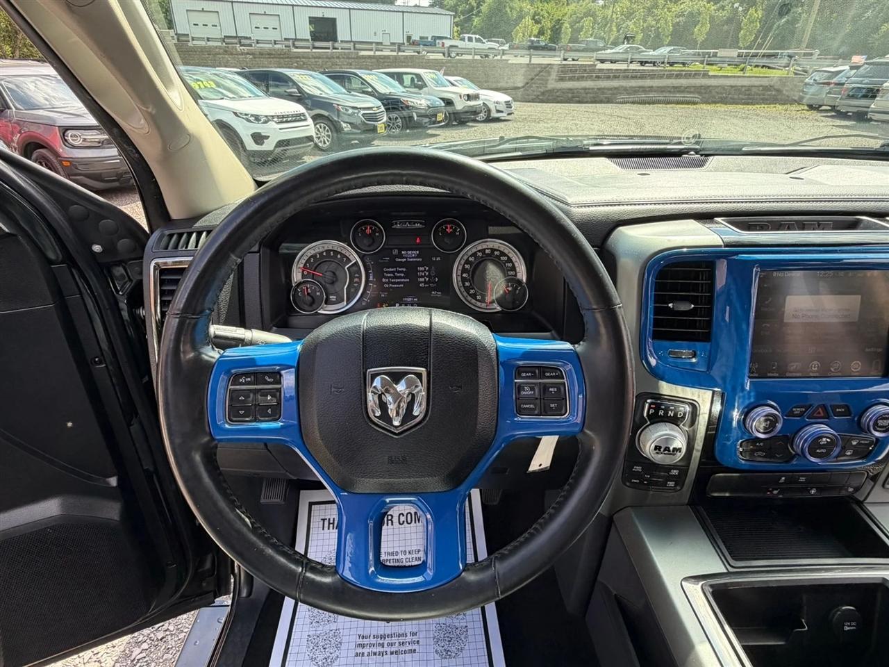 RAM 1500 Sport Quad Cab 4WD 2015