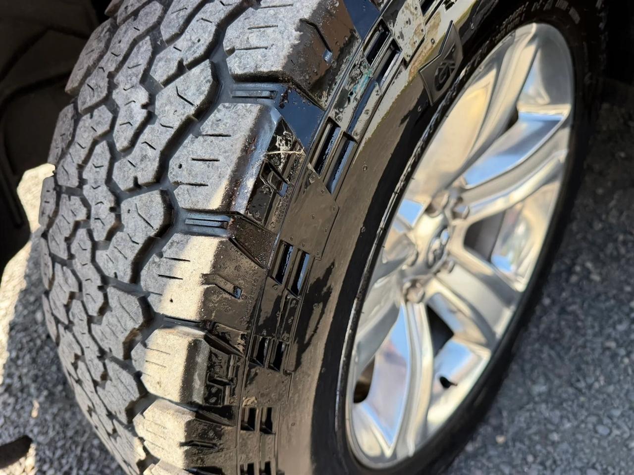 RAM 1500 Sport Quad Cab 4WD 2015