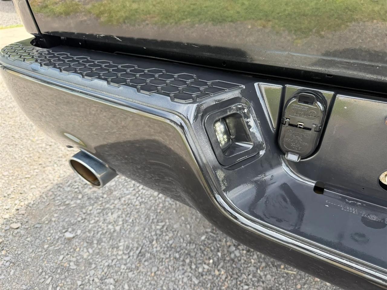 RAM 1500 Sport Quad Cab 4WD 2015