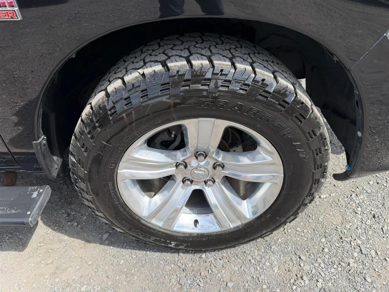 RAM 1500 Sport Quad Cab 4WD 2015