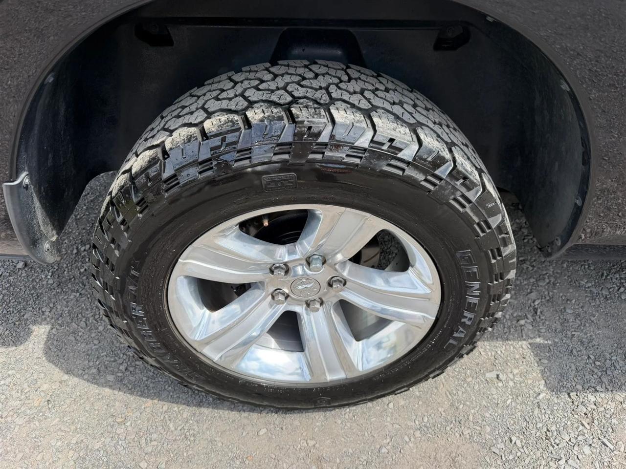 RAM 1500 Sport Quad Cab 4WD 2015