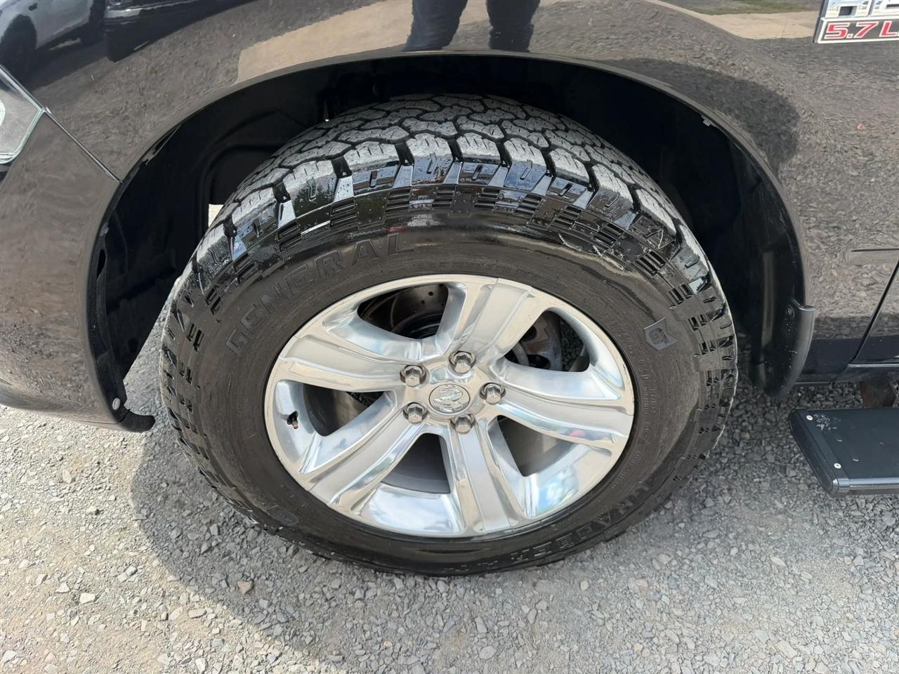 RAM 1500 Sport Quad Cab 4WD 2015