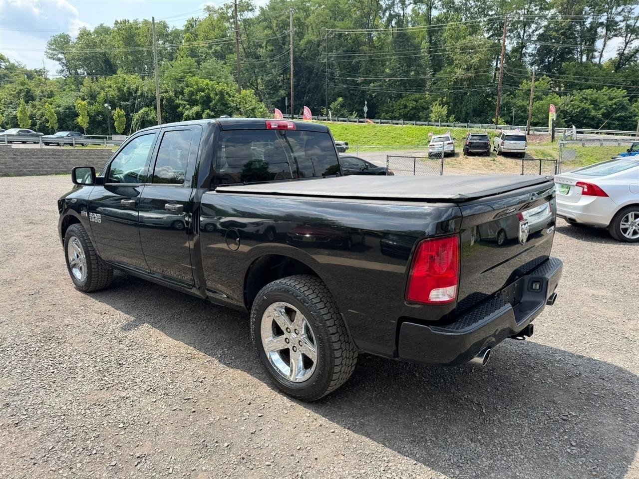 RAM 1500 Tradesman Quad Cab 4WD 2014
