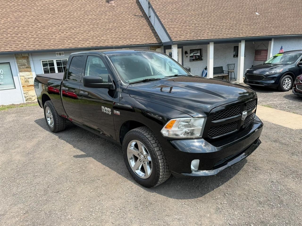 RAM 1500 Tradesman Quad Cab 4WD 2014