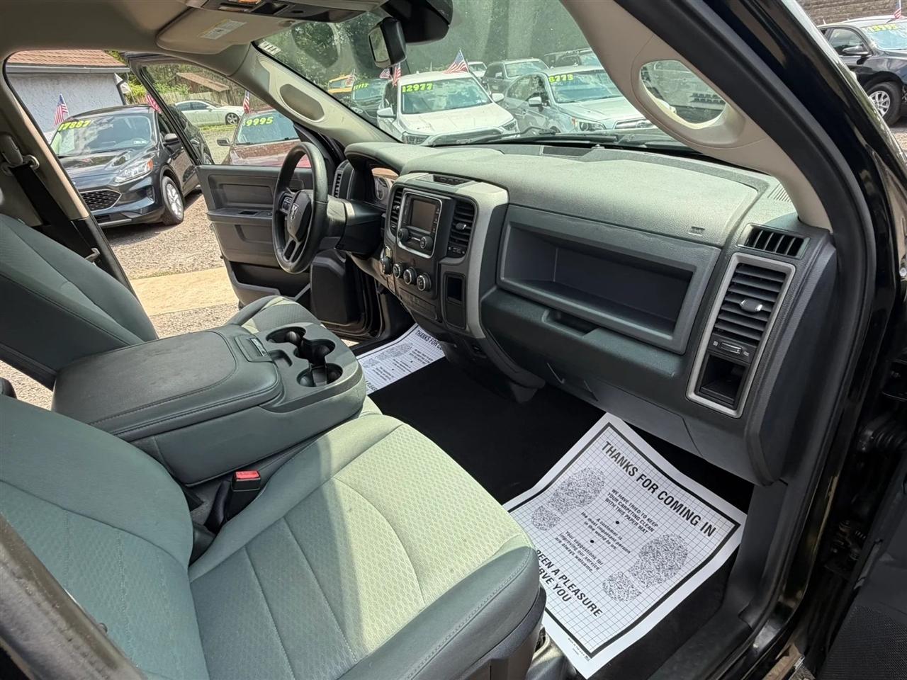 RAM 1500 Tradesman Quad Cab 4WD 2014