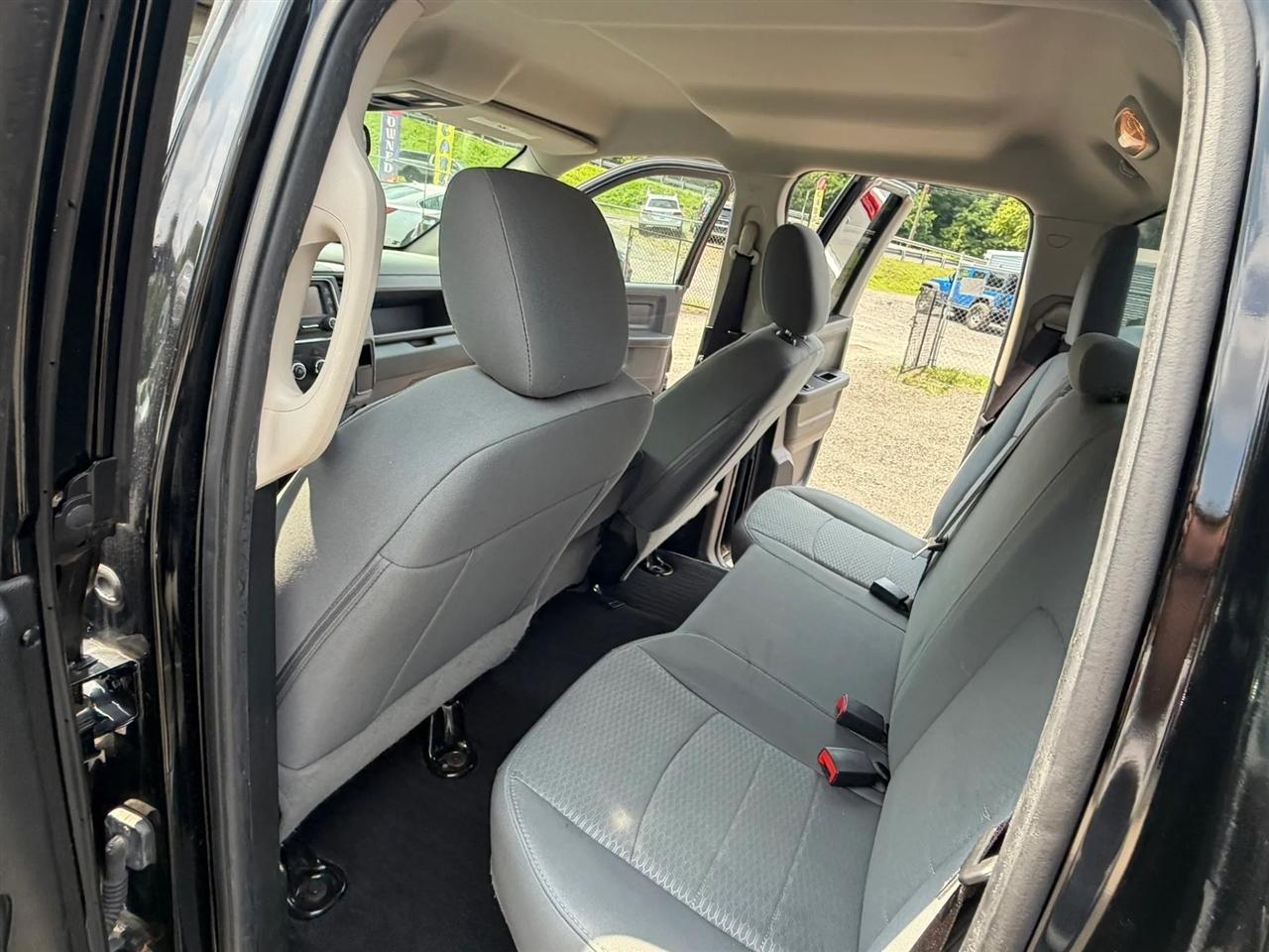RAM 1500 Tradesman Quad Cab 4WD 2014