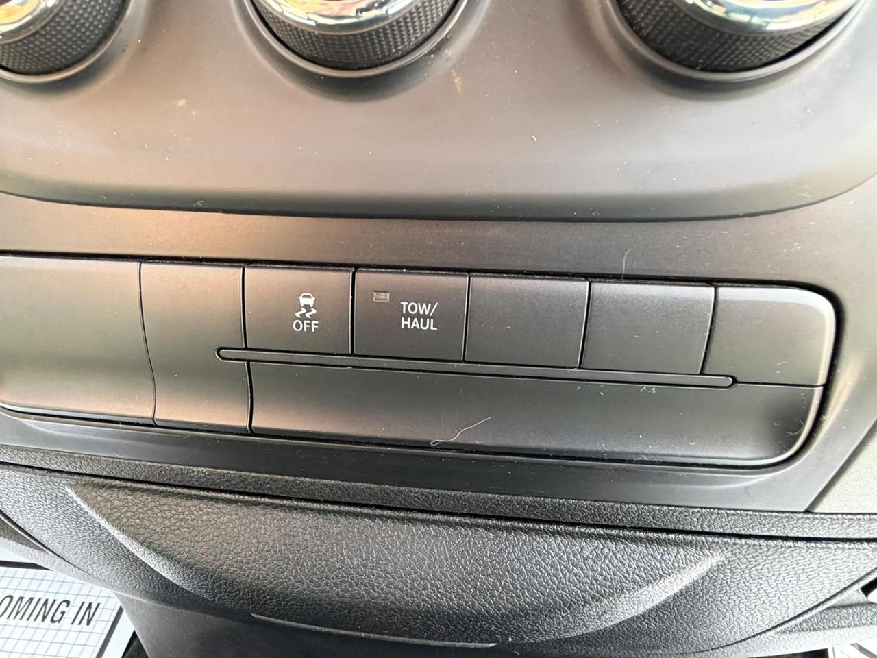 RAM 1500 Tradesman Quad Cab 4WD 2014