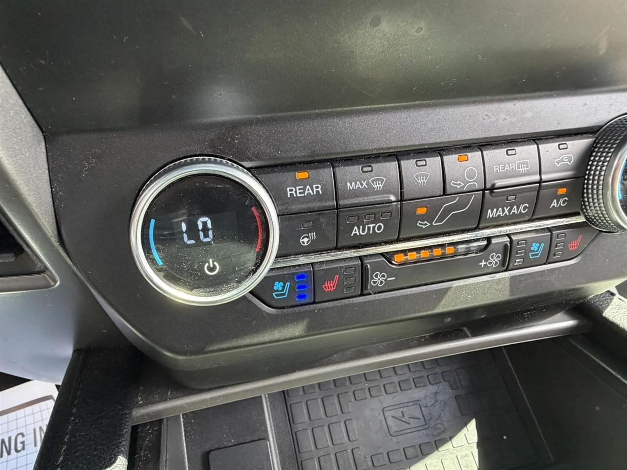 Ford Expedition XLT 4WD 2020