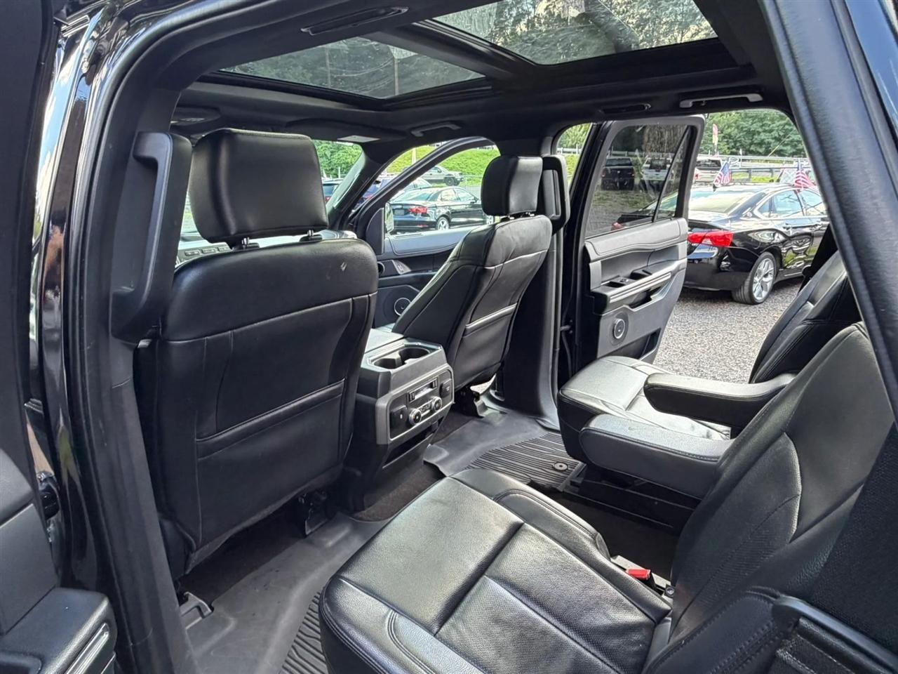 Ford Expedition XLT 4WD 2020