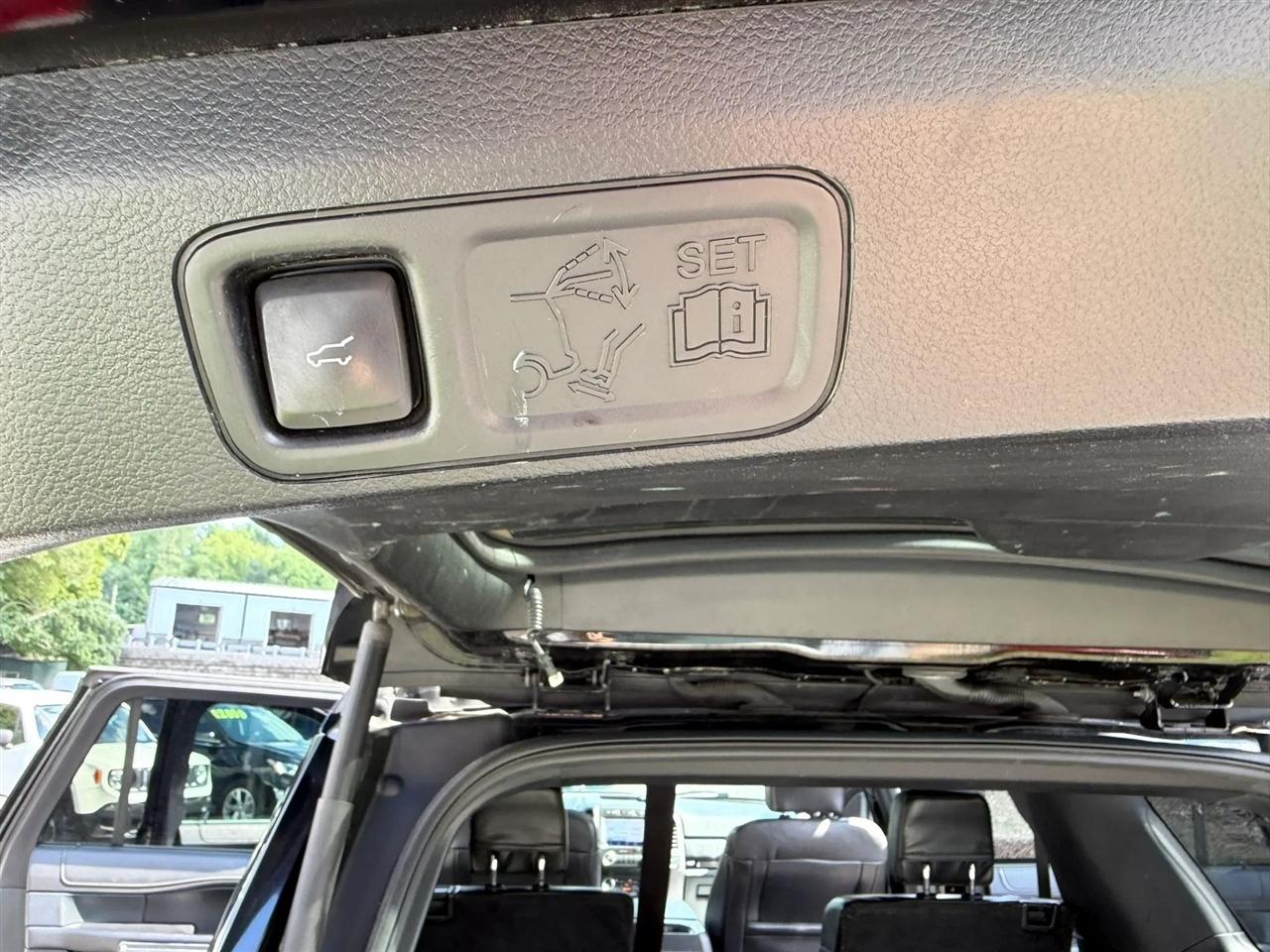 Ford Expedition XLT 4WD 2020