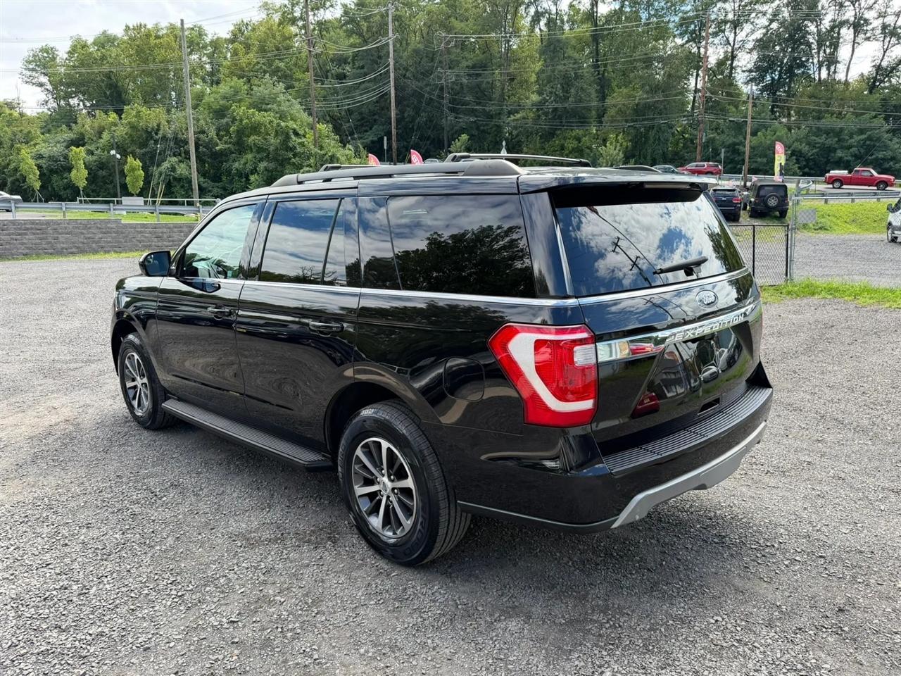 Ford Expedition XLT 4WD 2019