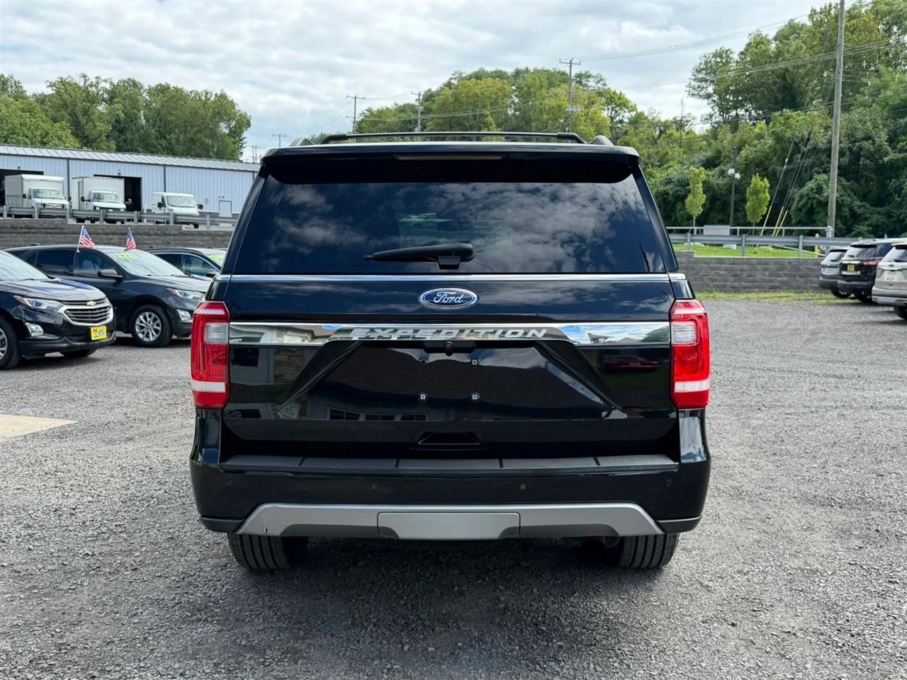 Ford Expedition XLT 4WD 2019
