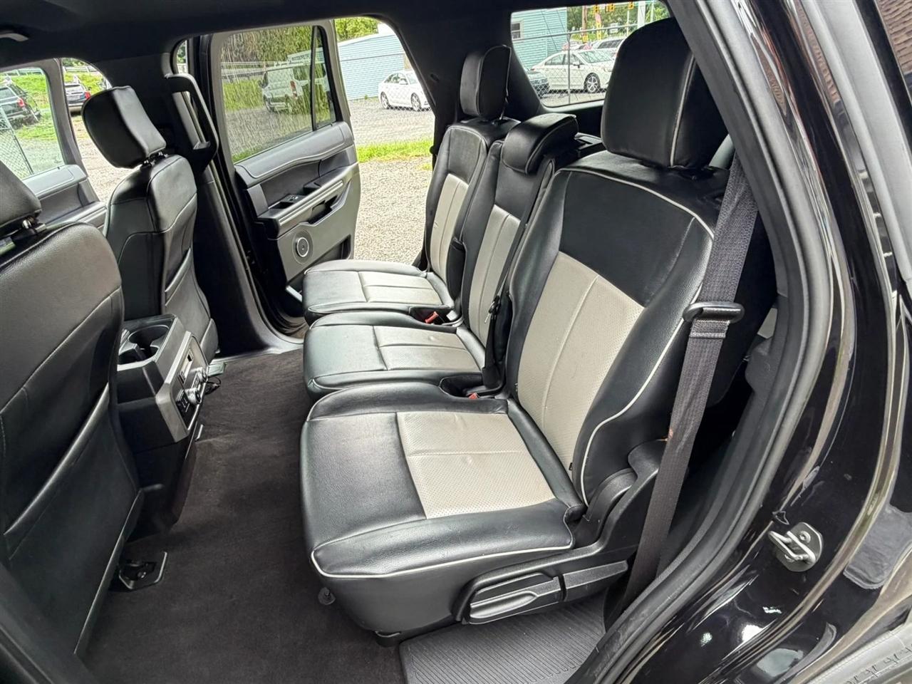 Ford Expedition XLT 4WD 2019