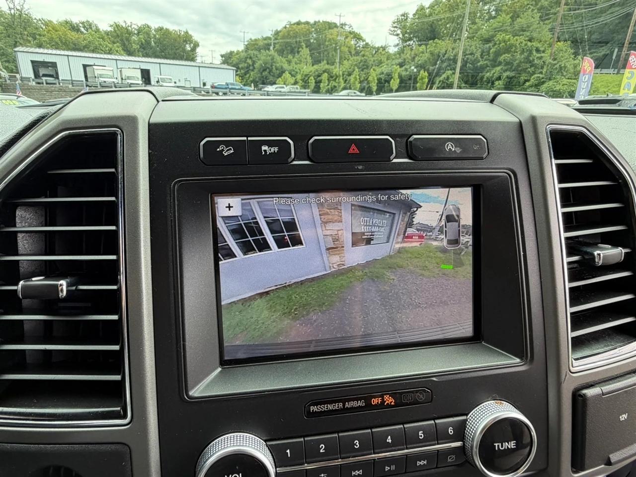 Ford Expedition XLT 4WD 2019