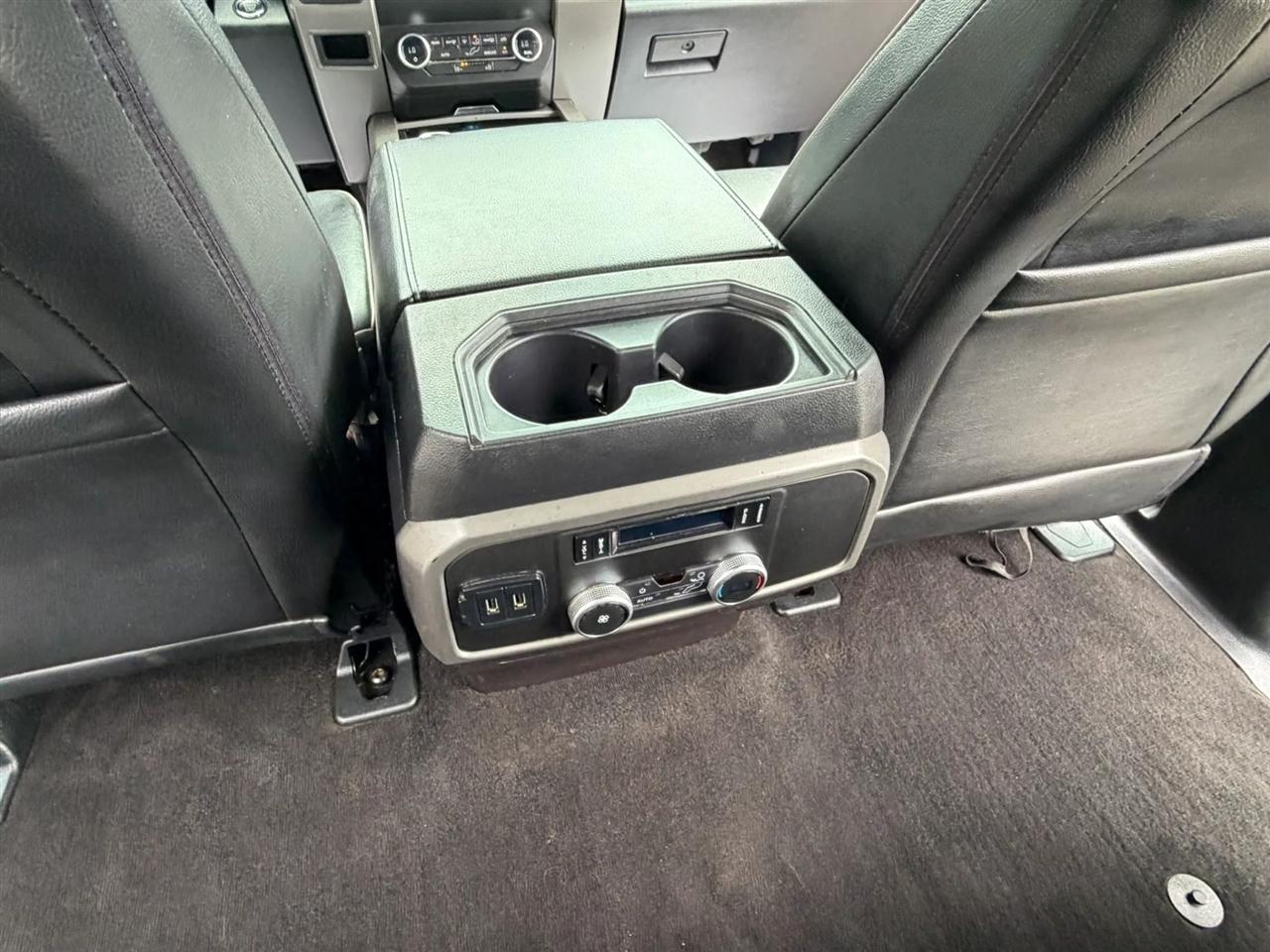 Ford Expedition XLT 4WD 2019