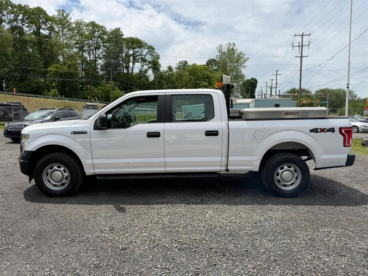 Ford F-150 XL SuperCrew 6.5-ft. Bed 4WD 2017