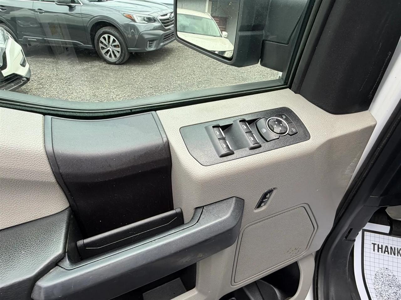 Ford F-150 XL SuperCrew 6.5-ft. Bed 4WD 2017