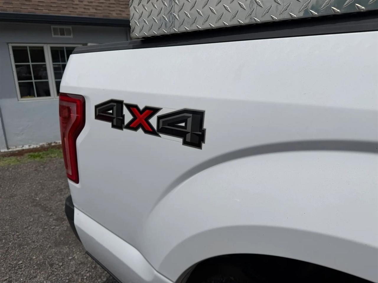 Ford F-150 XL SuperCrew 6.5-ft. Bed 4WD 2017