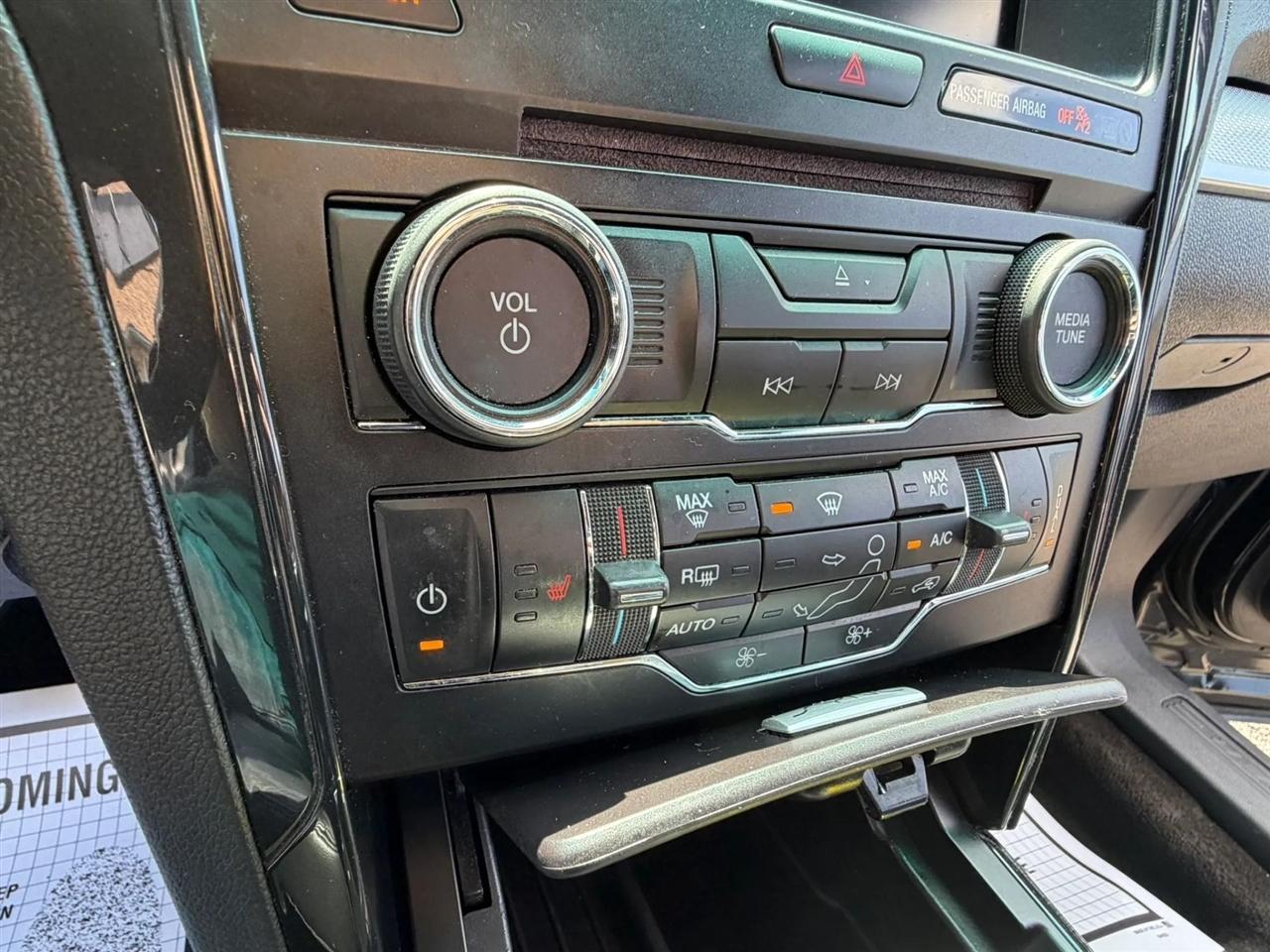 Ford Explorer XLT 4WD 2016