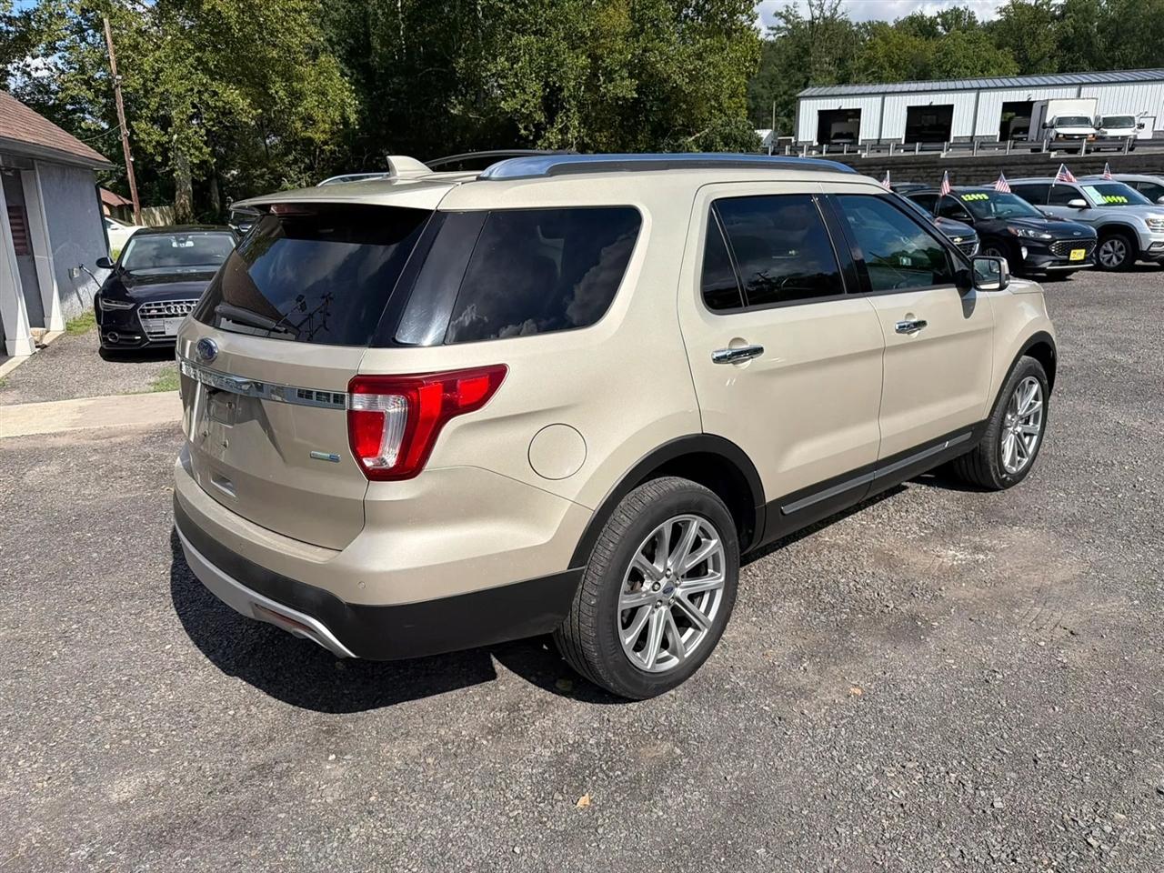 Ford Explorer Limited 4WD 2017